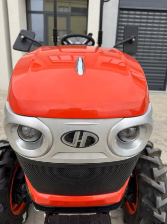 Tractor Hinomoto HM275 – 25 CP, 4×4, transmisie 9+3, PTO 540/980 rpm, motor 3 cilindri diesel [22]