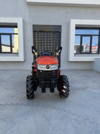 Tractor Hinomoto HM3025 – 25 CP, 3 cilindri, 4x4, PTO 540/1000 rpm, direcție hidrostatică [1]