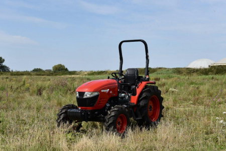 Shibaura SB62m – Tractor compact 60 CP, 4×4, transmisie 12x12 sincronizată, PTO 540/750, 4 supape hidraulice, greutăți frontale [1]