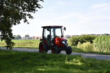 Shibaura SB36hc – Tractor compact 35 CP, cabină A/C, HST 3 game, PTO 540/750, 4 supape hidraulice, 1500 kg ridicare [5]