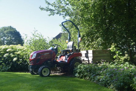 Shibaura SX25 – Tractor sub‑compact 24,5 CP, transmisie hidrostatică, PTO față/spate, direcție asistată [4]