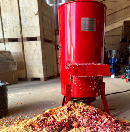 ZOOTEHNIE - Zdrobitor electric de fructe, legume si fructe 3000 Kg.h, 2200W, (sfecla, bostanei, cartofi, mere, pere etc)