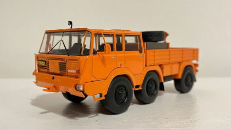 Machete camioane - Macheta remorcher Tatra 813 6x6, scara 1:43