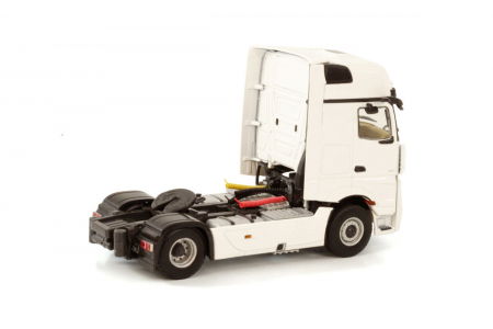 Macheta cap tractor Mercedes Actros Gigaspace MP5 4x2, scara 1:50 [1]