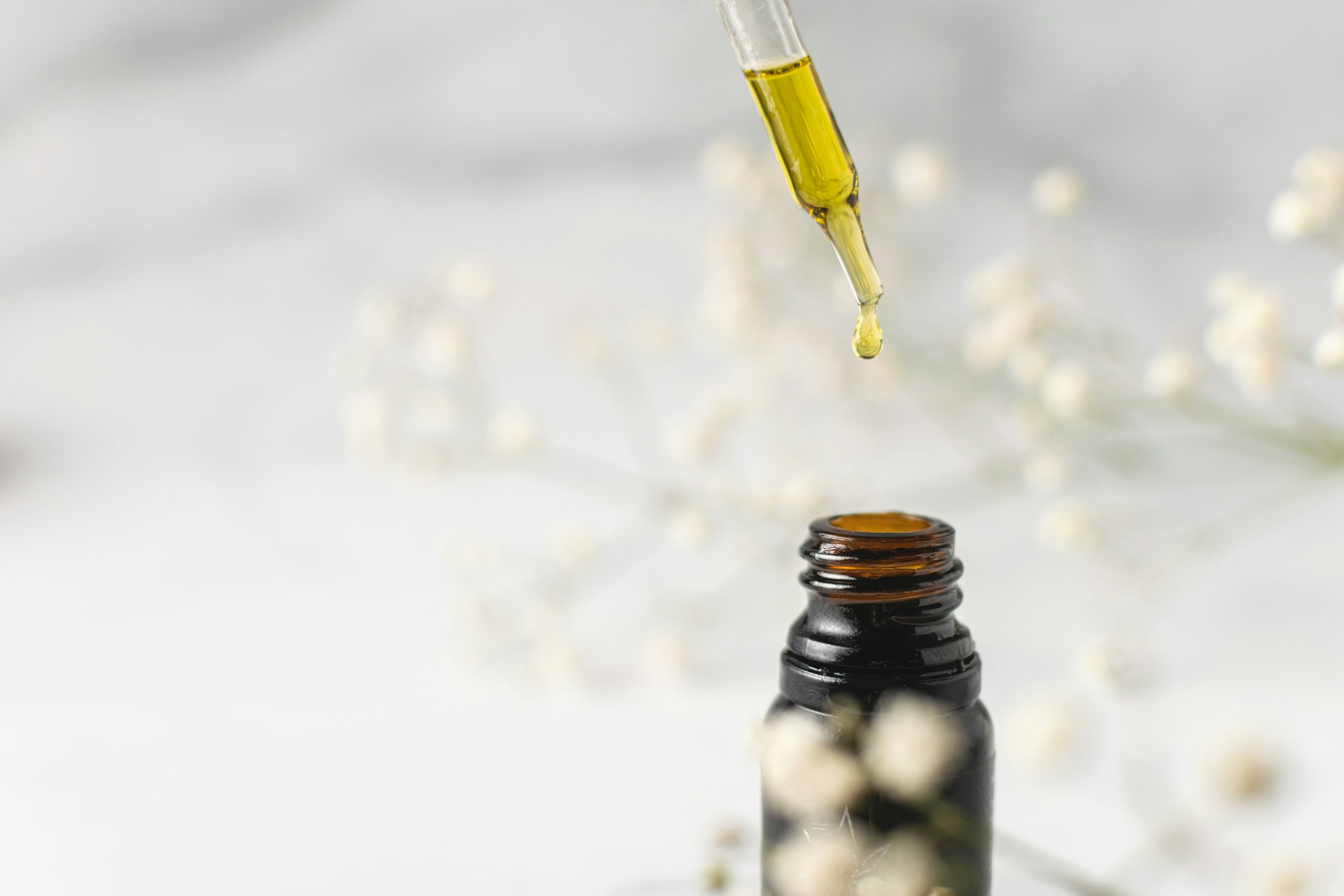 CBD pentru insomnie - compus multibenefic pentru un somn odihnitor