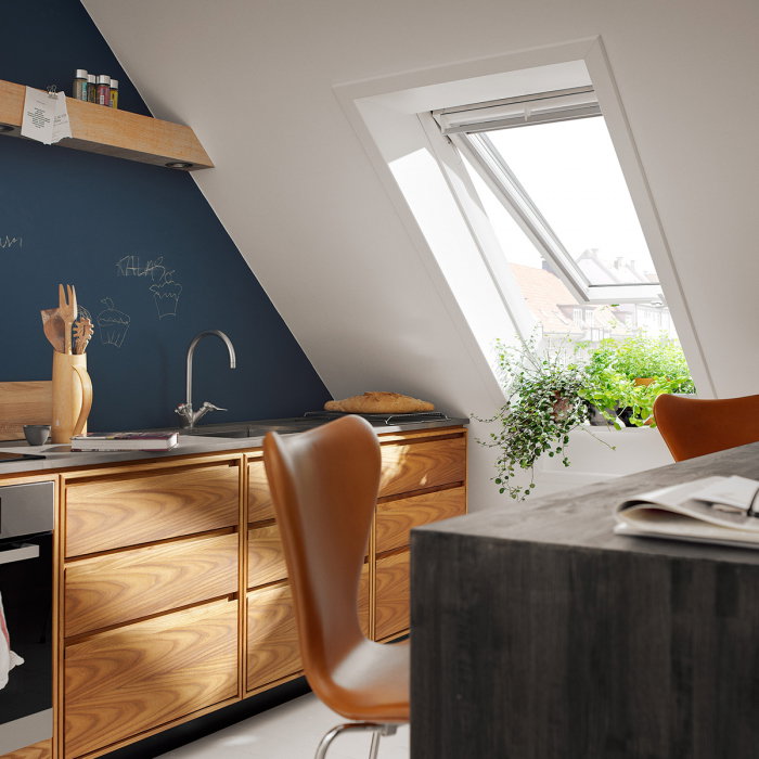 fereastra-mansarda-velux-gpu-0068-confort-plus-operare-jos-poliuretan.jpg [14]