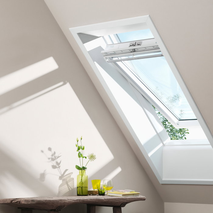 fereastra-mansarda-electrica-velux-gpu-007021-confort-plus-panoramic [15]