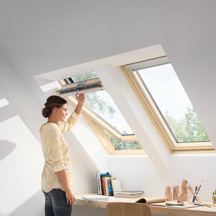 fereastra-mansarda-velux-gll-1061-geam-triplu-u-1-0-standard.jpg [1]