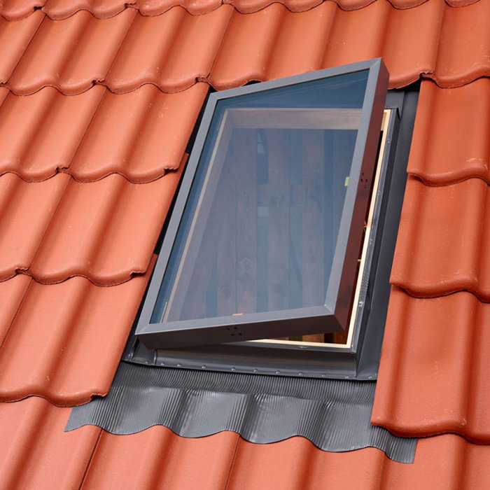 Fereastră acces pod nelocuit VELUX VLT - Model Economic din Lemn [1]