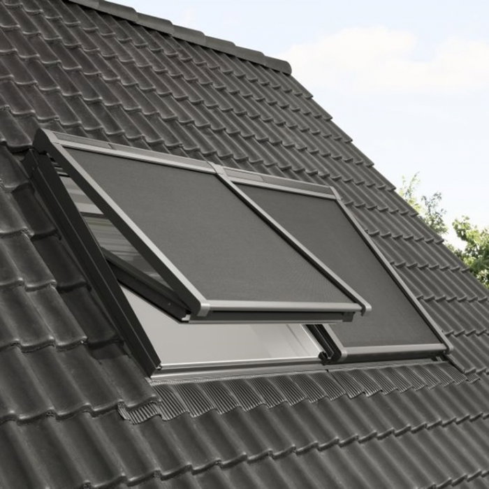 roleta-exterioara-parasolara-velux-mhl.jpg [4]