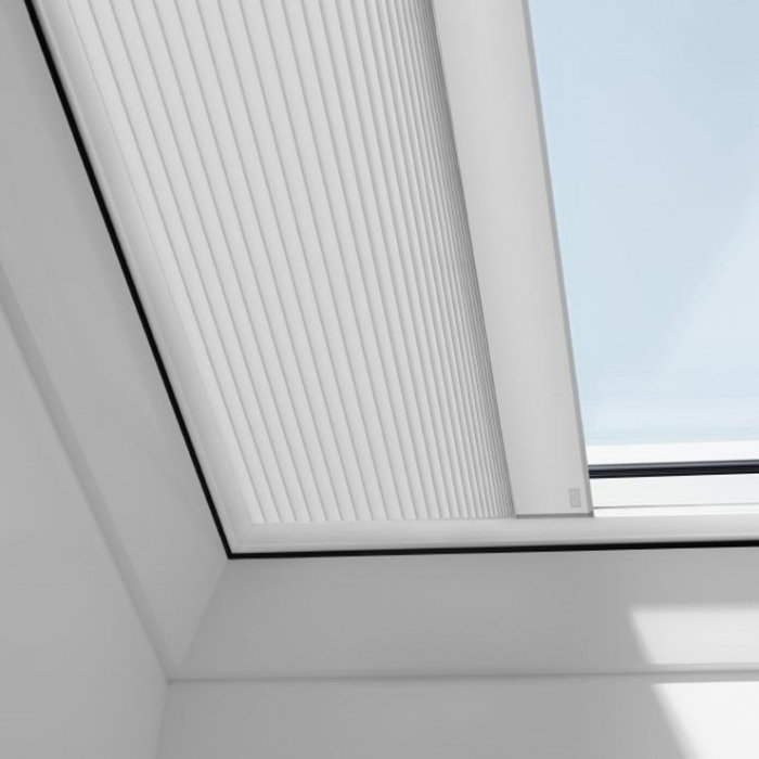 rulou-plisat-opac-blackout-velux-terasa-solar-electric.jpg [4]