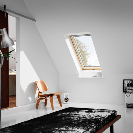 fereastra-mansarda-velux-gpl-3068-confort-plus-operare-jos-panoramic.jpg [8]