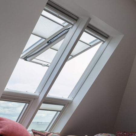 fereastra-mansarda-velux-gpu-0068-confort-plus-operare-jos-poliuretan.jpg [6]