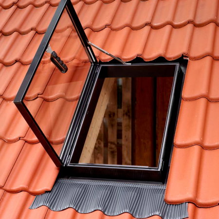 Ferestre  mansarda Velux - Fereastra iesire pod nelocuit VELUX GVK - Vedere Exterior