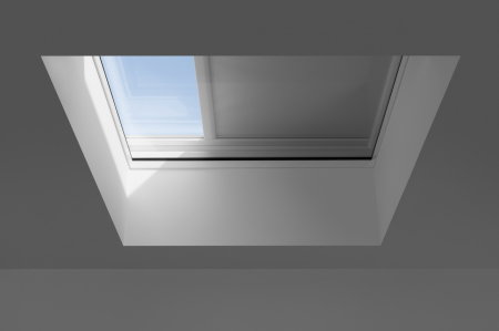 Accesorii Originale VELUX - Rulouri, Rame de Etanșare și Sisteme de Control - rulou-opac-blackout-solar-velux-terasa-sine-aluminiu.jpg