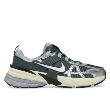 PANTOFI SPORT - NIKE V2K RUN HJ4497-300