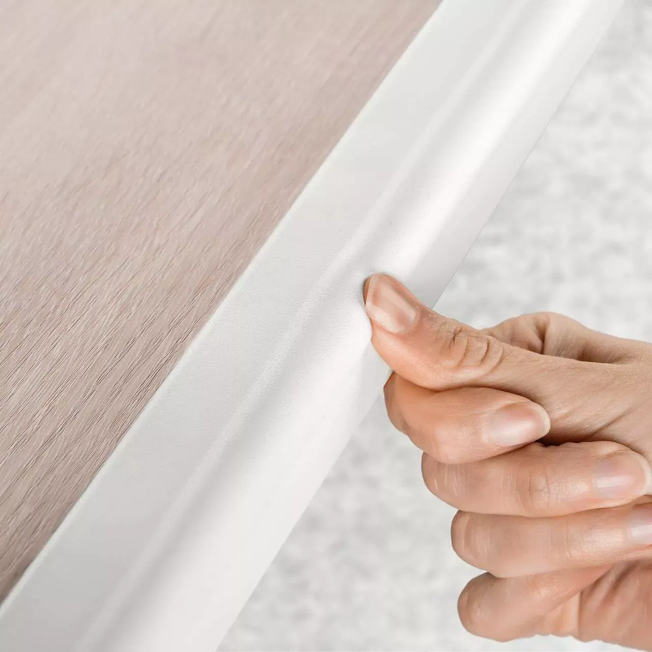 Banda protectie colturi mobilier alba [5]