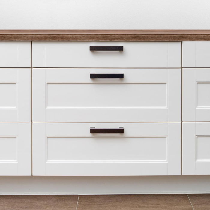 Set sigurante pentru sertare de tacamuri, 2 bucati, albe, montare cu adeziv sau surub, Reer 71090 [3]