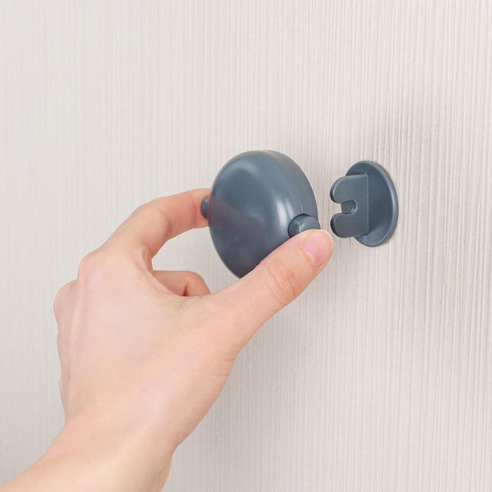 Siguranta pentru usi duble gri Reer 71081 [6]