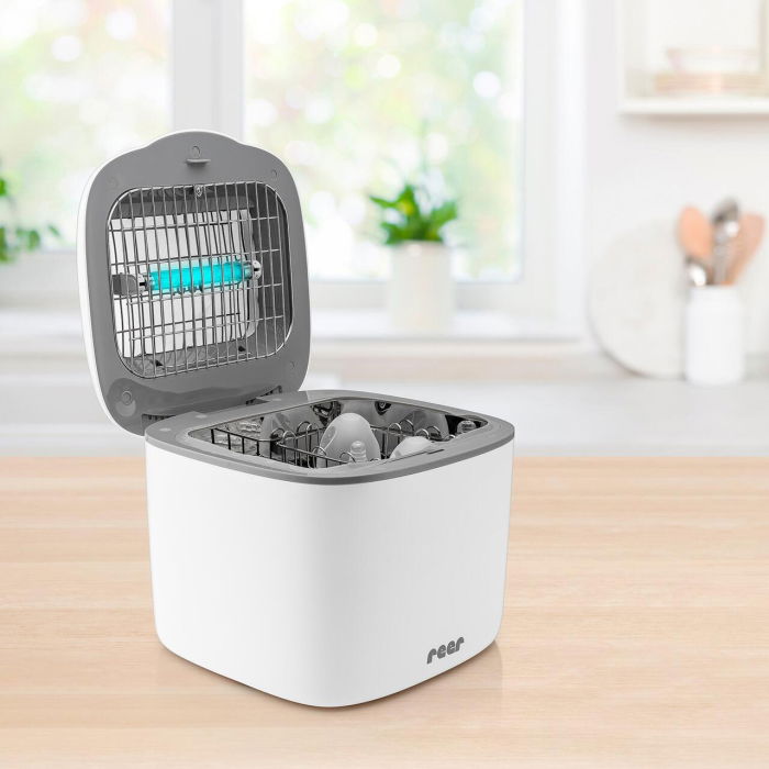 Sterilizator UV pentru biberoane, cu functie de uscare, pana la 12 biberoane, Reer 36120 [1]