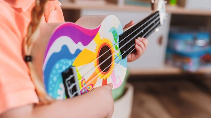 Ukulele Copii Flower Power – primul instrument muzical pentru copii [3]