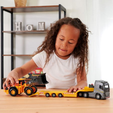 Camion Majorette Volvo cu remorca si buldozer [6]