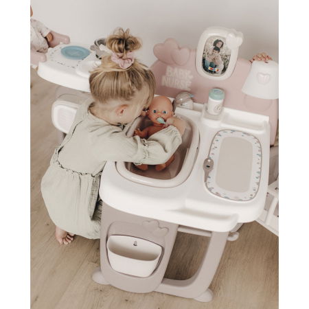 Centru de ingrijire pentru papusi Smoby Baby Nurse Doll`s Play Center maro cu 23 accesorii [3]