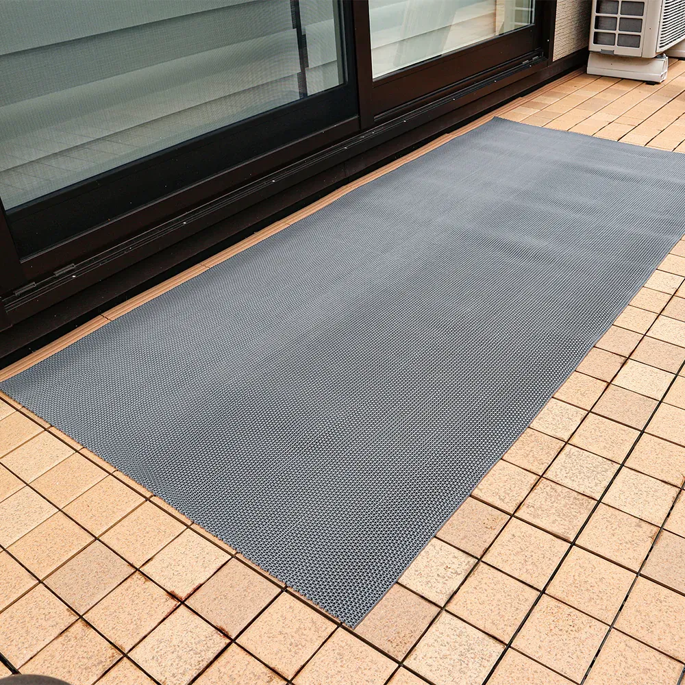 Covor Antiderapant PVC 1.2m x 6m [6]