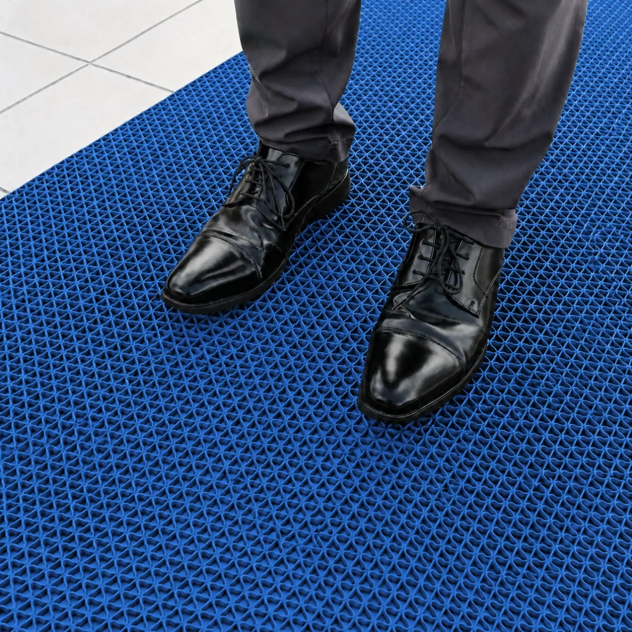 Covor Antiderapant PVC 1.2m x 6m [10]
