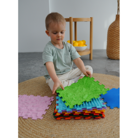 Covoraș de masaj Ortek Dinozauri Puzzle-uri 10 el. + 6 triunghiuri [4]