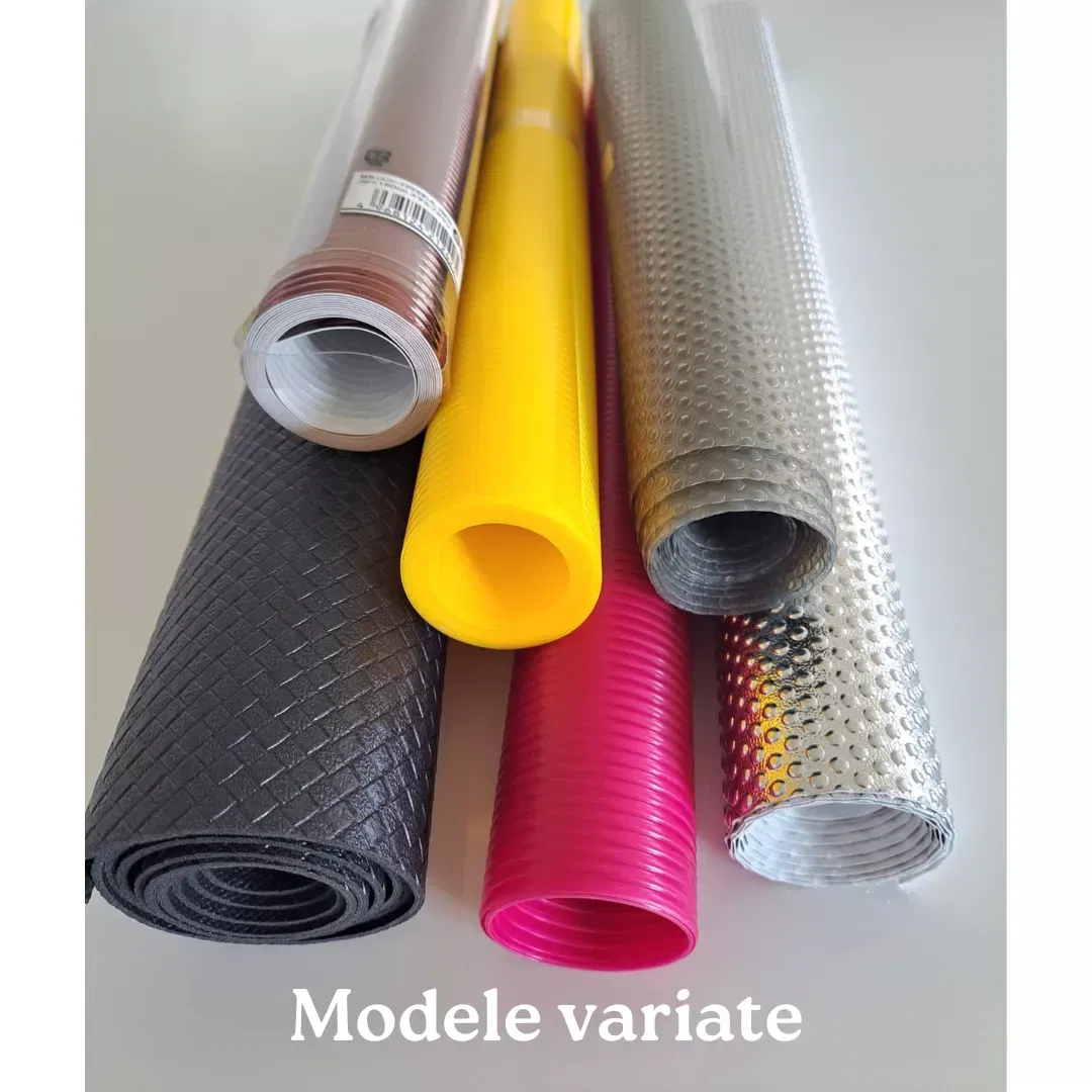 Folie antialunecare sertare si etajere, din PVC, 1.5m, metalizata [7]