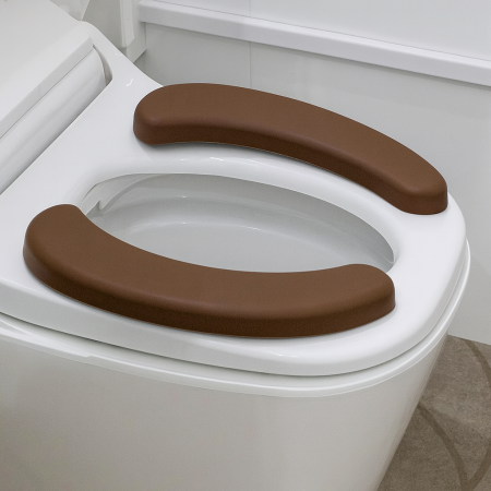 Husă capac WC maro din spumă moale – confort și igienă [1]
