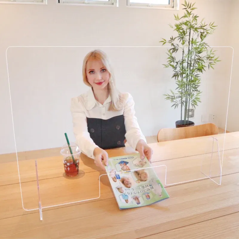 Panou plexiglas de protectie, cu orificiu de deschidere