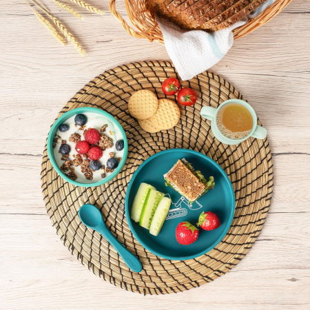 Produse - Set 4 piese vesela din silicon pentru mancarea copiilor (farfurie, castron, canuta, lingurita), fara BPA, lavabile in masina de spalat vase, de la 6 luni, verde, Reer 25113