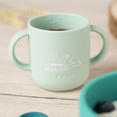 Set 4 piese vesela din silicon pentru mancarea copiilor (farfurie, castron, canuta, lingurita), fara BPA, lavabile in masina de spalat vase, de la 6 luni, verde, Reer 25113 [3]