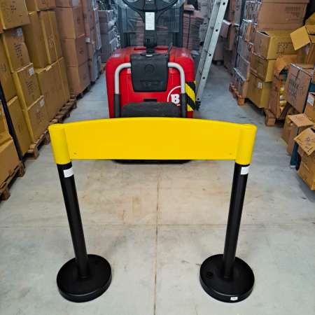 Set stâlpi delimitare și barieră plastic – trafic și parcări [3]