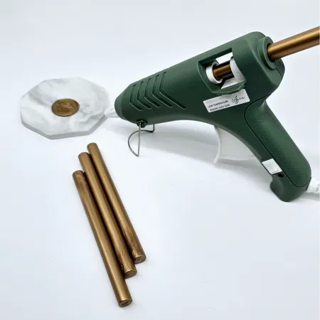 pistol pentru topit batoane ceara