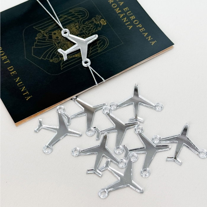 Avion plexiglass argintiu, accesoriu invitații nuntă pasaport, decor travel argintiu [2]
