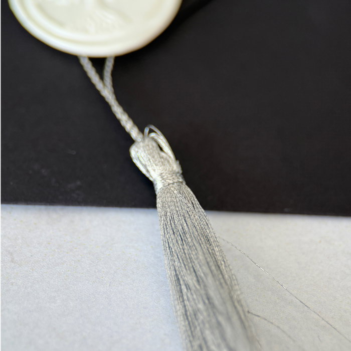 Ciucuri argintii pentru invitații, ciucuri lurex argintii decorativi, ciucuri argintii nuntă [2]