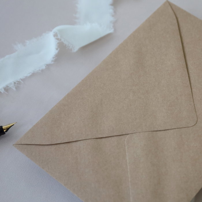 Plic C6 kraft, plic kraft rustic pentru invitații, plic kraft natural [2]