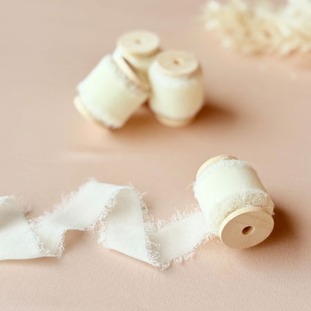 Panglica si snur - Panglica de matase alba 2,5cmx5m