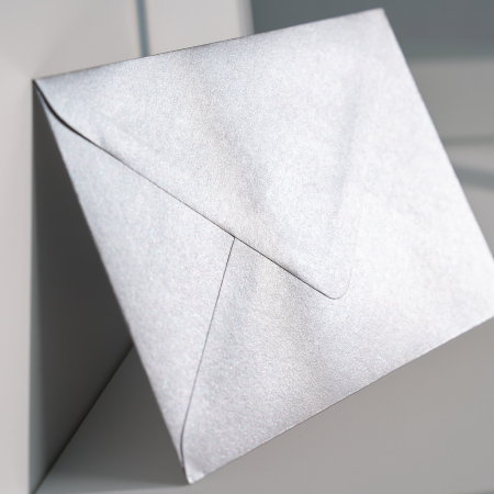 Plic C6 argintiu, plic argintiu lucios pentru invitații, plic argintiu elegant [1]