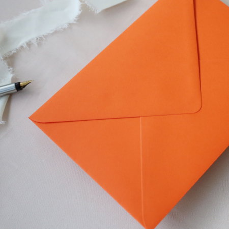 Plic C6 portocaliu, plic portocaliu vibrant pentru invitații, plic portocaliu evenimente [1]
