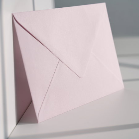 Plic C6 roz pal, plic pastel roz pentru invitații, plic roz deschis elegant [1]