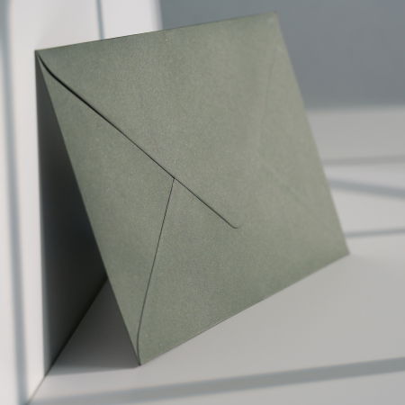 Plic C6 verde sequoia 120g, plic verde închis pentru invitații, plic verde elegant [1]