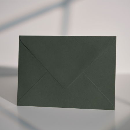 Plic C6 verde sequoia 120g, plic verde închis pentru invitații, plic verde elegant [0]