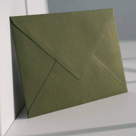 Plic C6 verde wasabi texturat 140g, plic verde elegant, plic texturat pentru invitații [1]