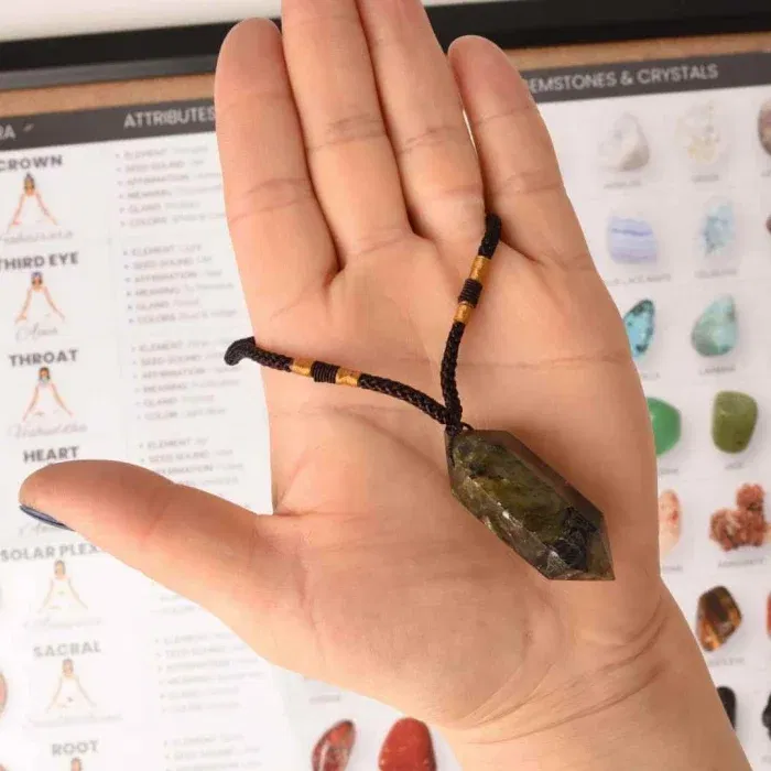 Bijuterii Unice din Pietre Semipretioase: Explorează Frumusețea