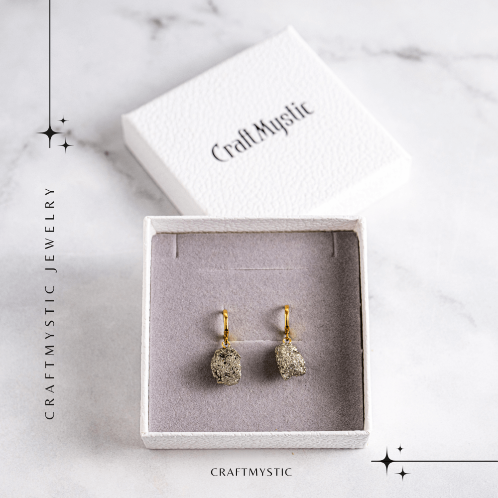 Putere in forma pura – Cercei cu piatra Pirita si montura aurie [8]