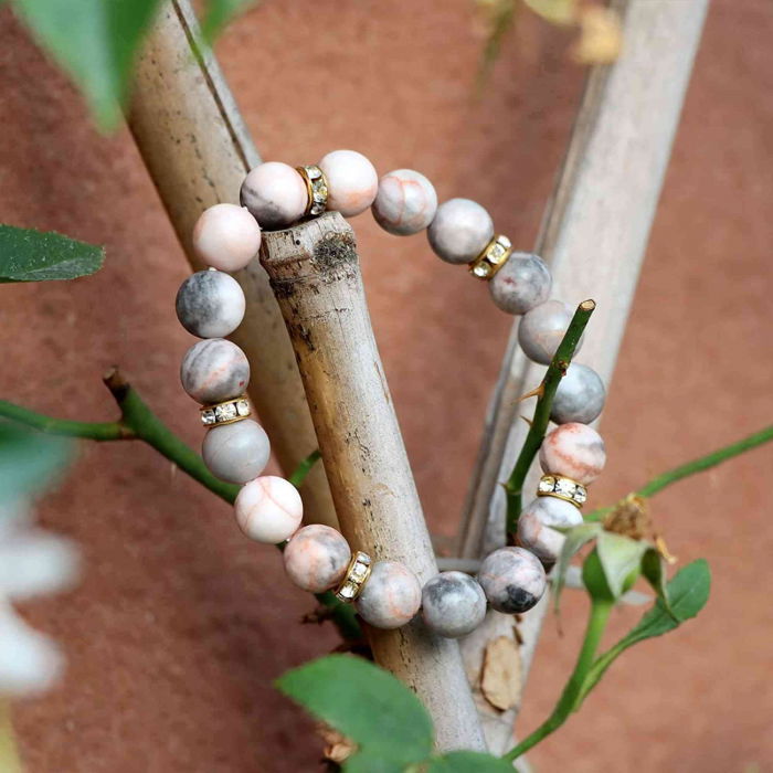 Bratara elastica cu pietre semipretioase zebra stone roz de 10 si 5 mm cu margele aurii si strasuri [4]